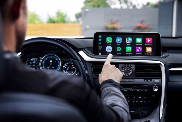 Apple Carplay xe Lexus