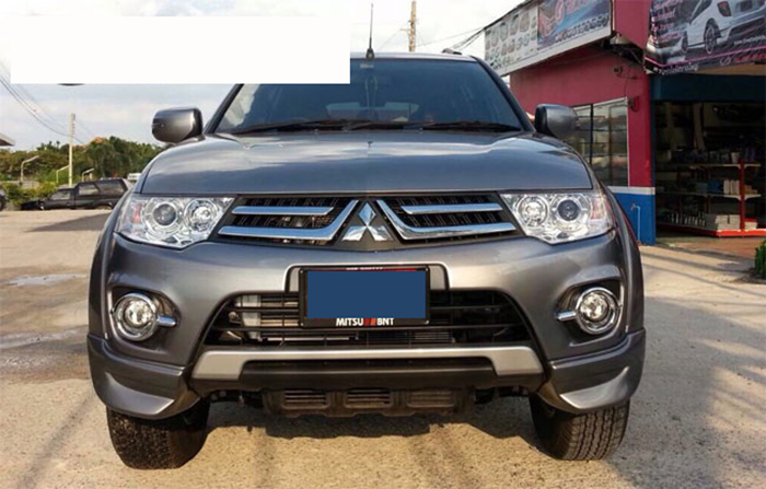 BODY KIT MITSUBISHI PAJERO SPORT 2015 MẪU OEM