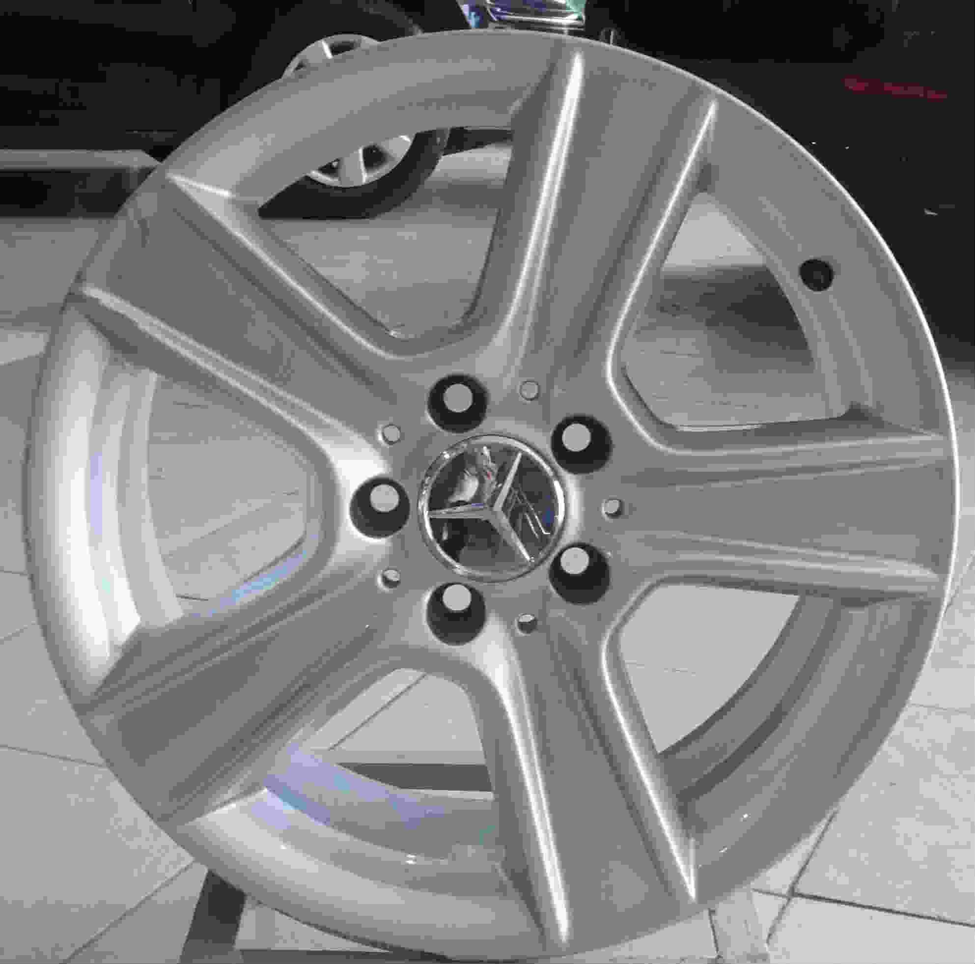 LAZANG THEO XE MERCEDES C250 17 INCH