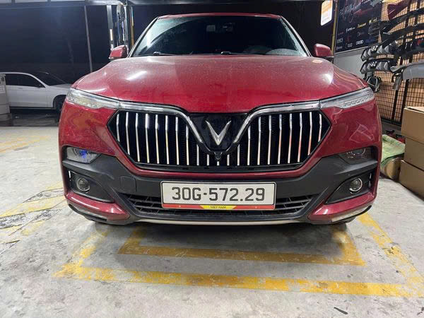 MẶT CALANG VINFAST LUX SA 2019+ MẪU MAYBACH